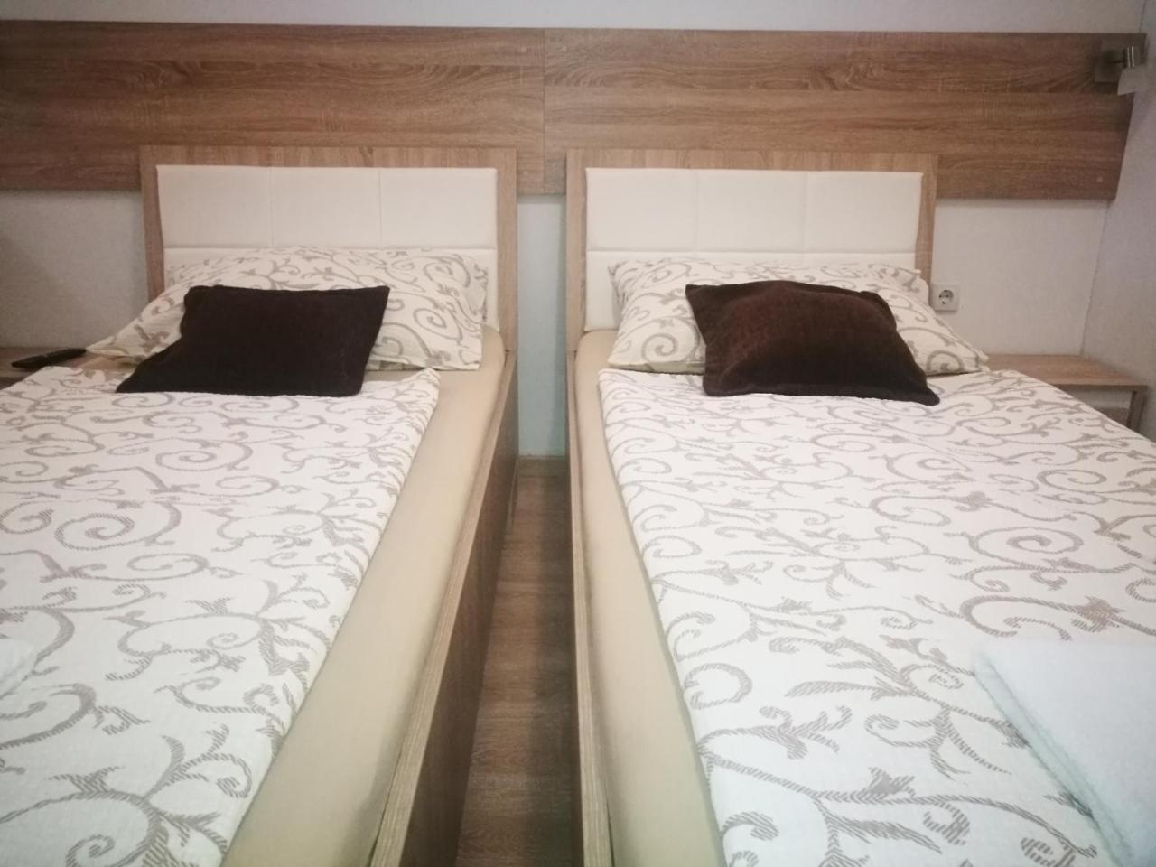 Rooms Aracic Slavonski Brod Extérieur photo